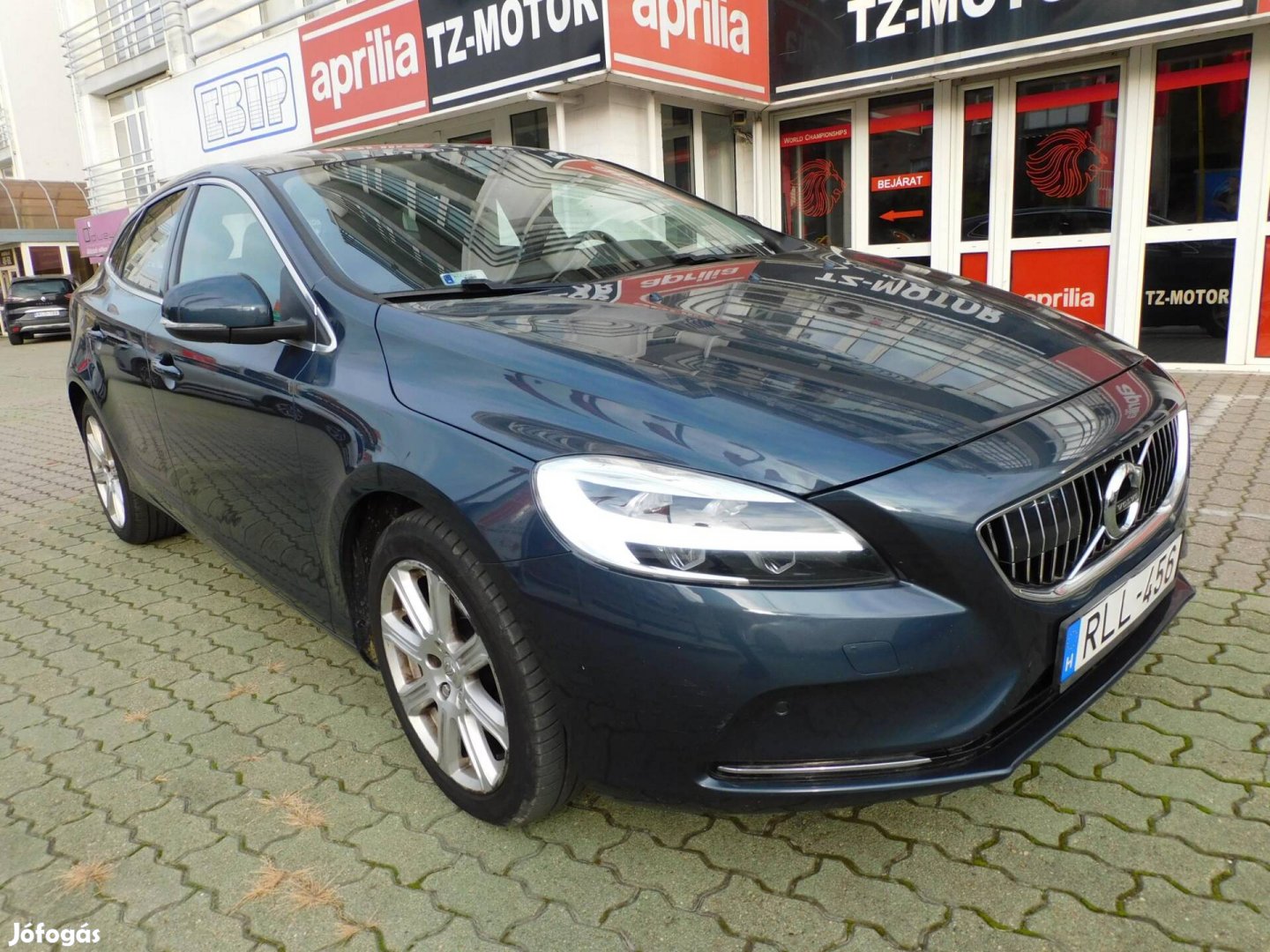 Volvo V40 2.0 [T3] Inscription Garantált 84.000...